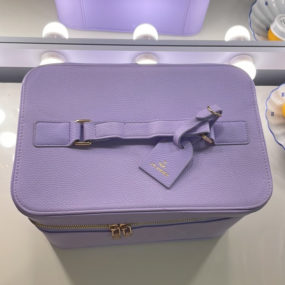 TRULY | Purple Makeup Bag | Almalfi Luxury Travel Trunk - Picture 5 of 8